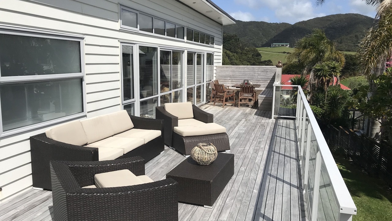 Photo of Patio Balcony in Langs Beach