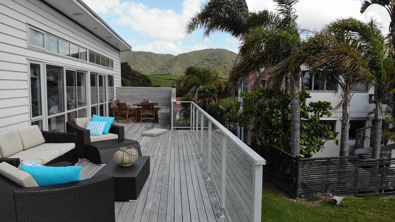 Photo of Patio Balcony in Langs Beach