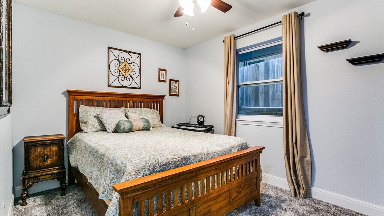 Photo of Bedroom in Granite Shoals