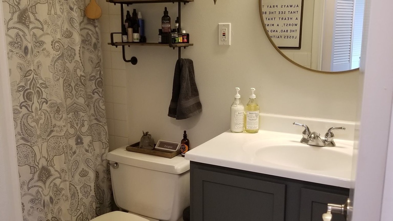 Photo of Bathroom in Linden Hills