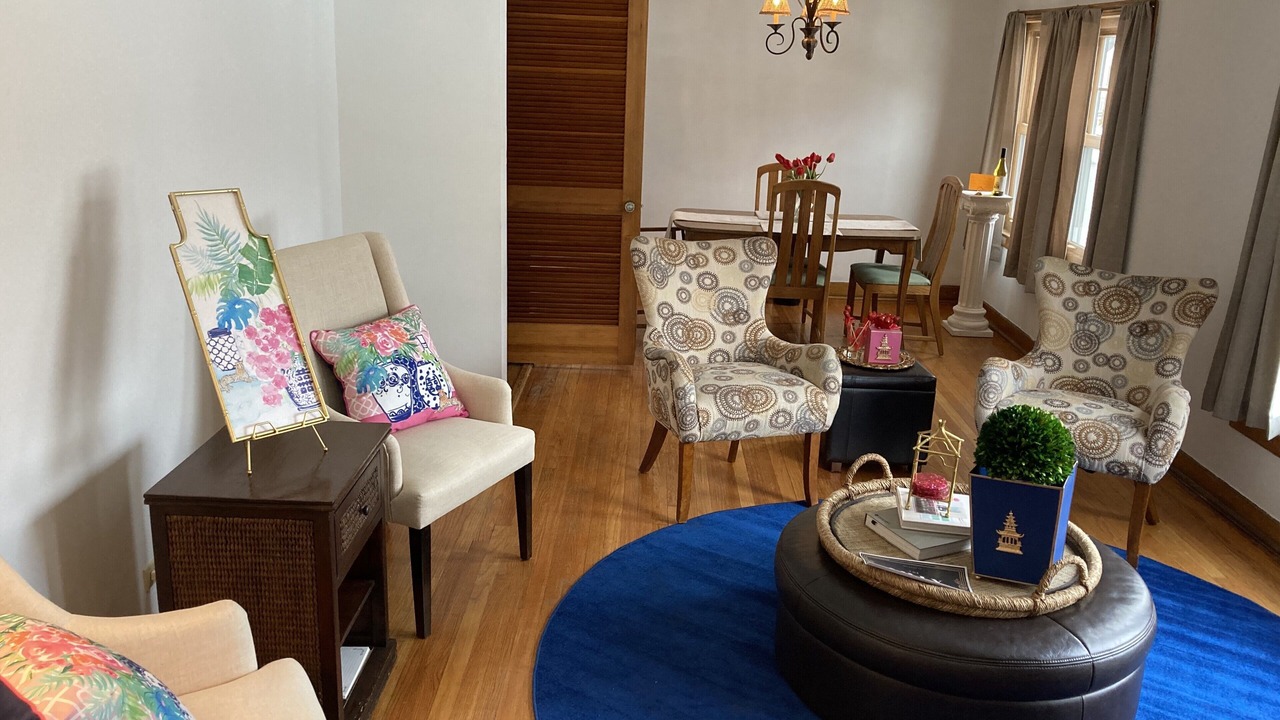 Photo of Livingroom in Western Springs