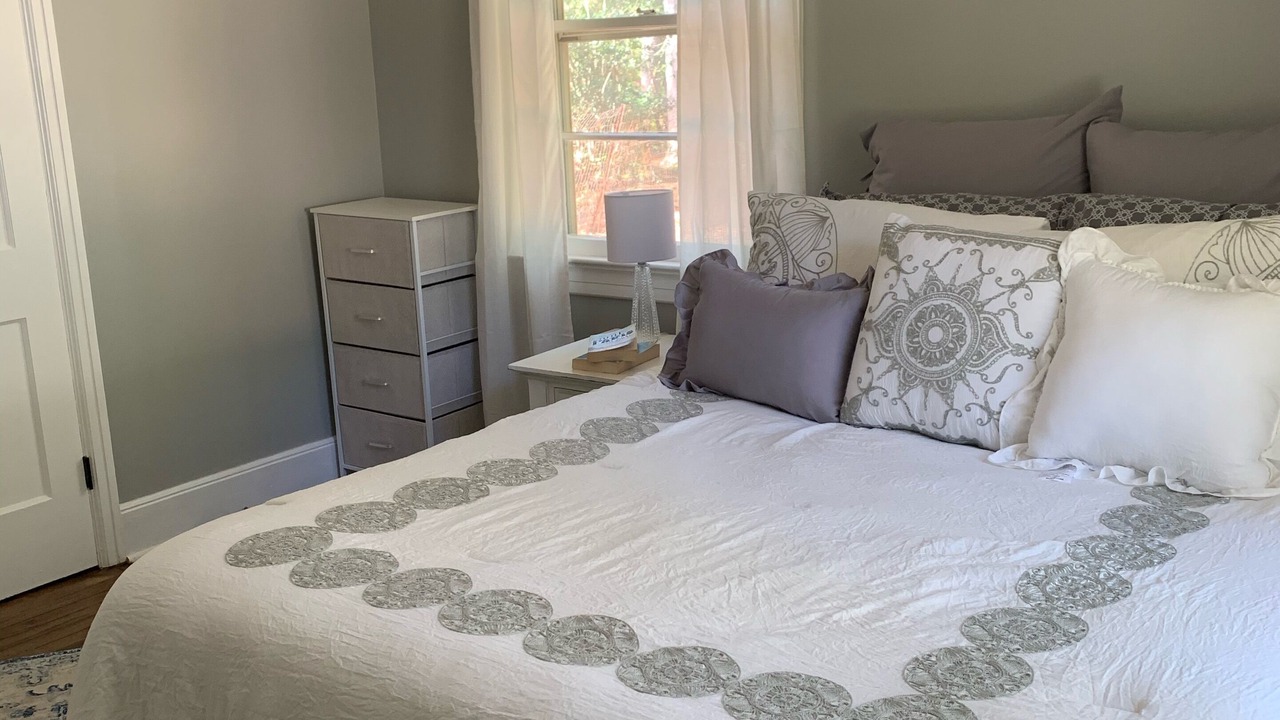 Photo of Bedroom in Forest Acres