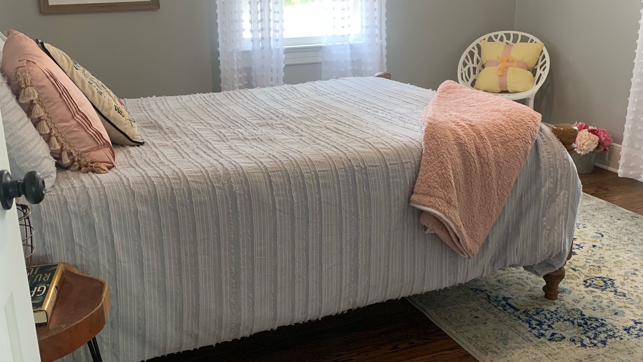 Photo of Bedroom in Forest Acres