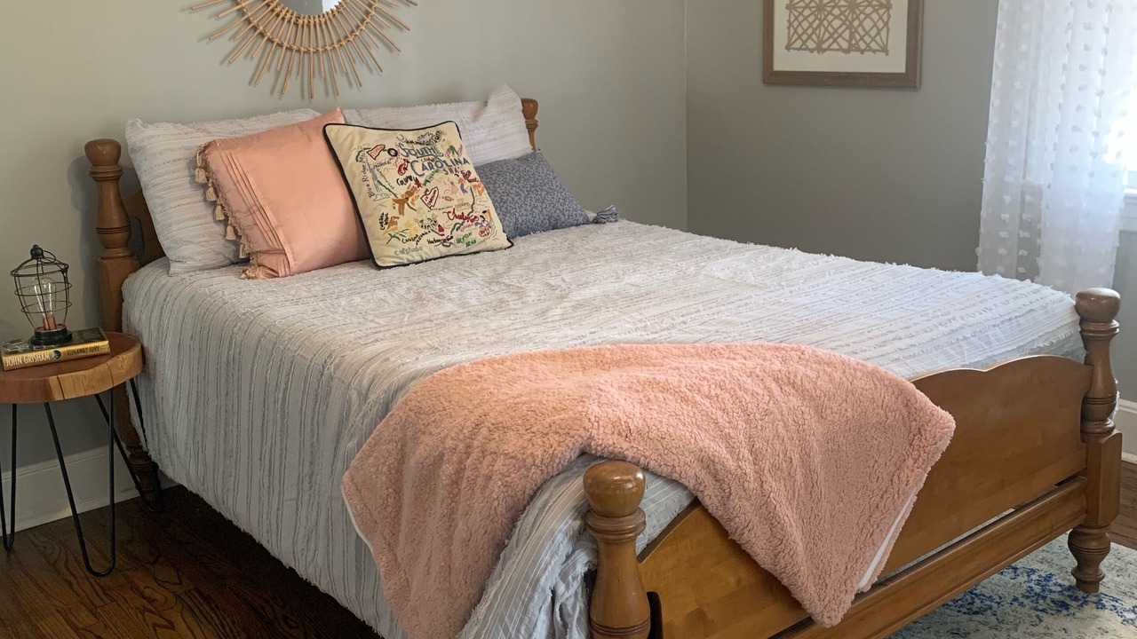 Photo of Bedroom in Forest Acres