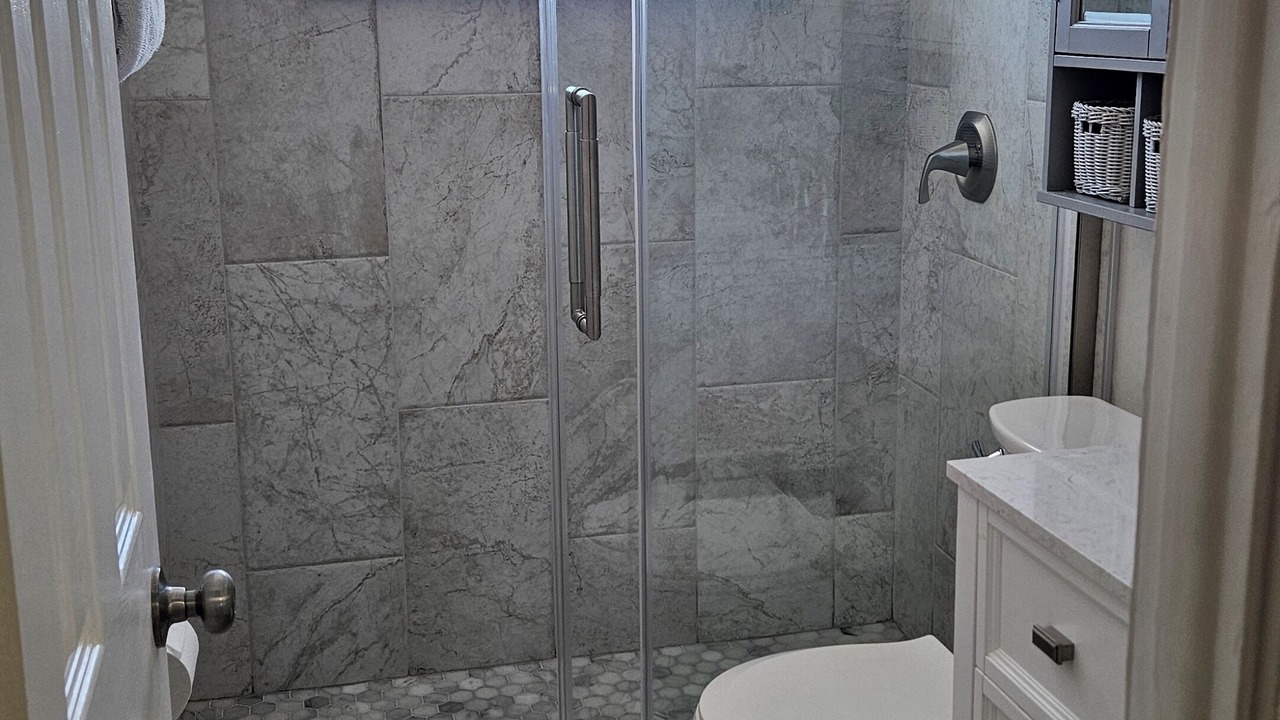Photo of Bathroom in Golden Beach