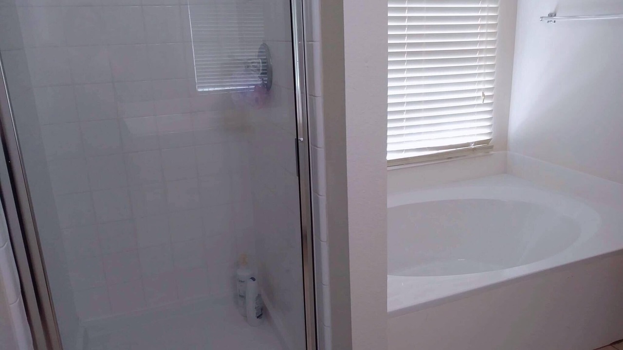 Photo of Bathroom in Clodine