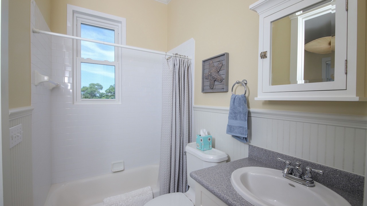 Photo of Bathroom in Palm Island