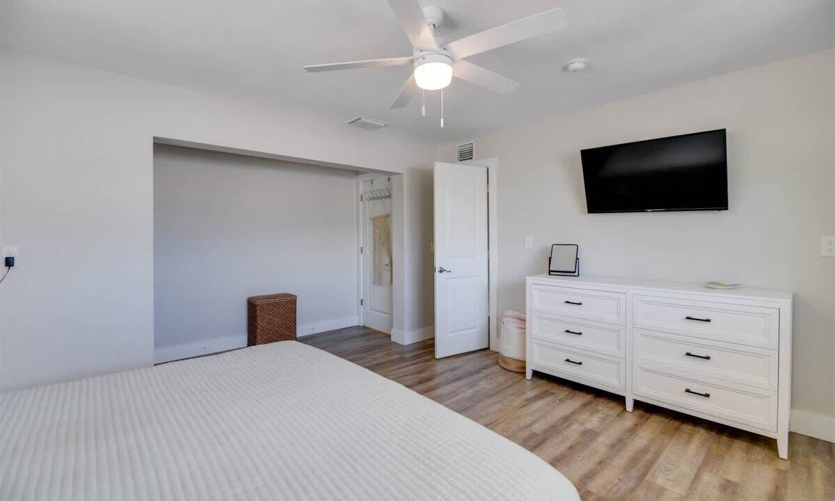 Photo of Bedroom in Big Pine Key