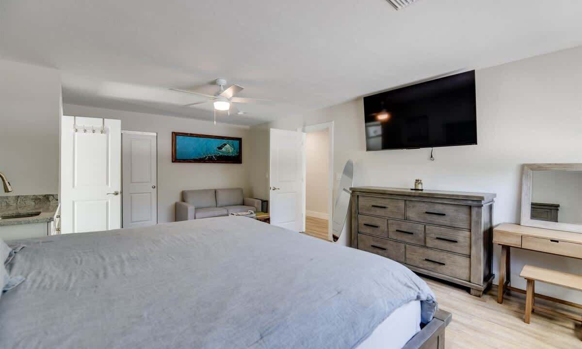 Photo of Bedroom in Big Pine Key