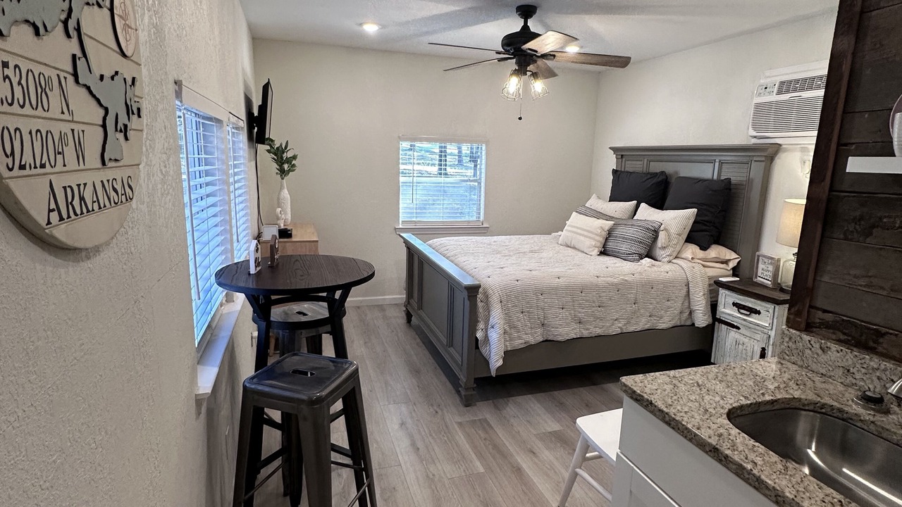 Photo of Bedroom in Higden