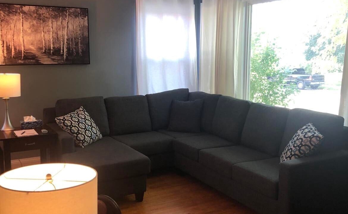 Photo of Livingroom in Belleville