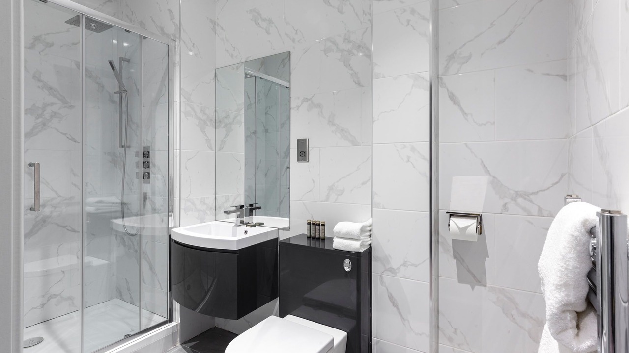 Photo of Bathroom in Whitechapel