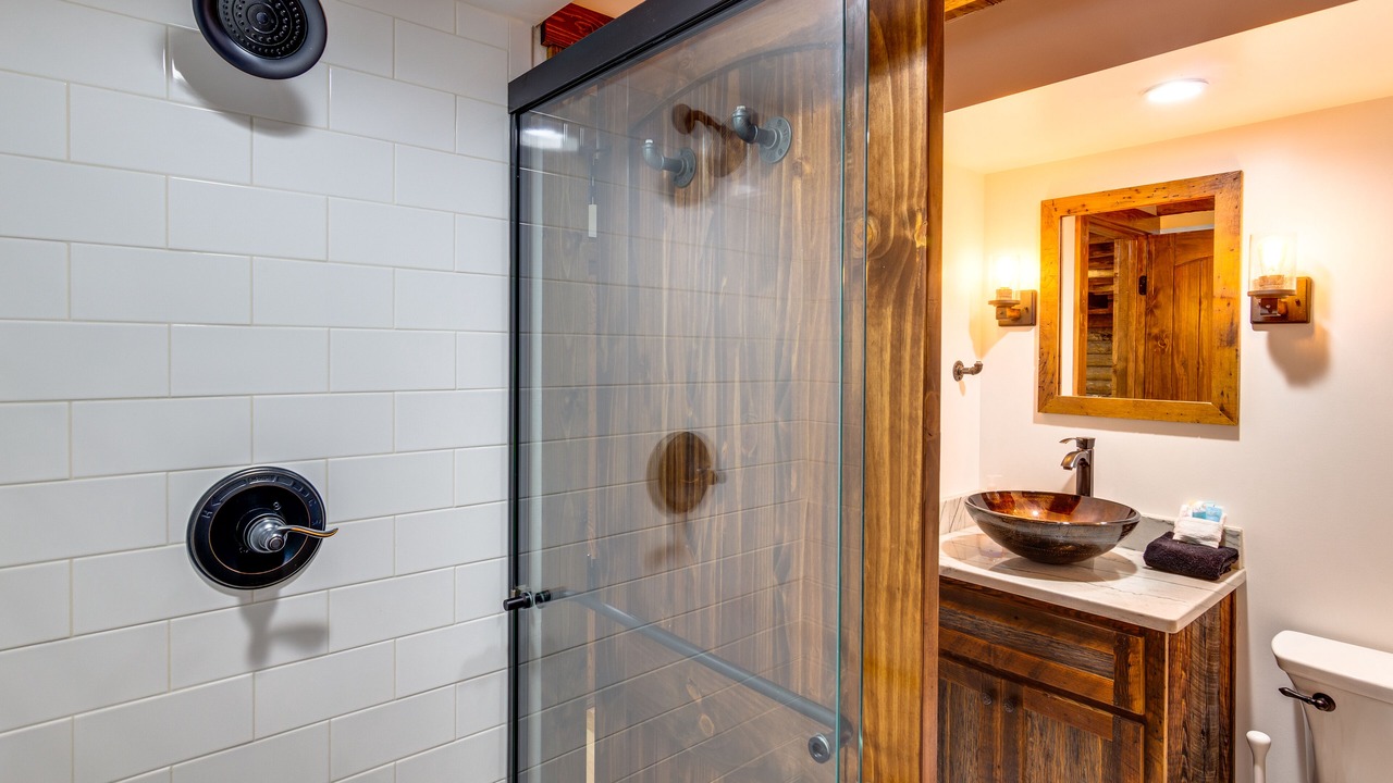 Photo of Bathroom in Maggie Valley