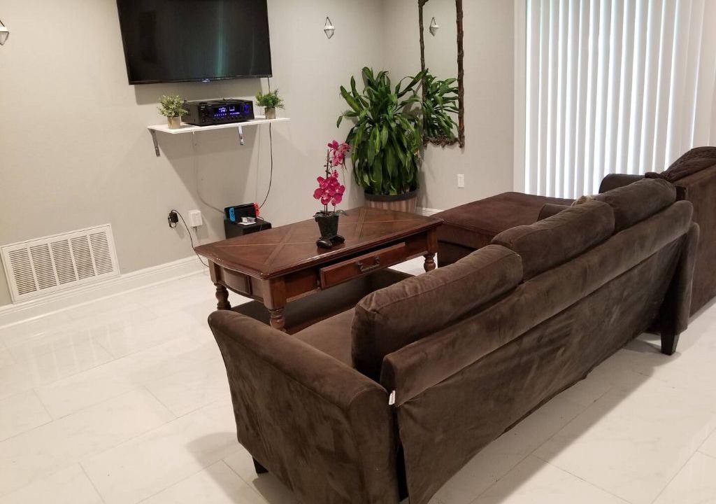 Photo of Livingroom in Broadmoor