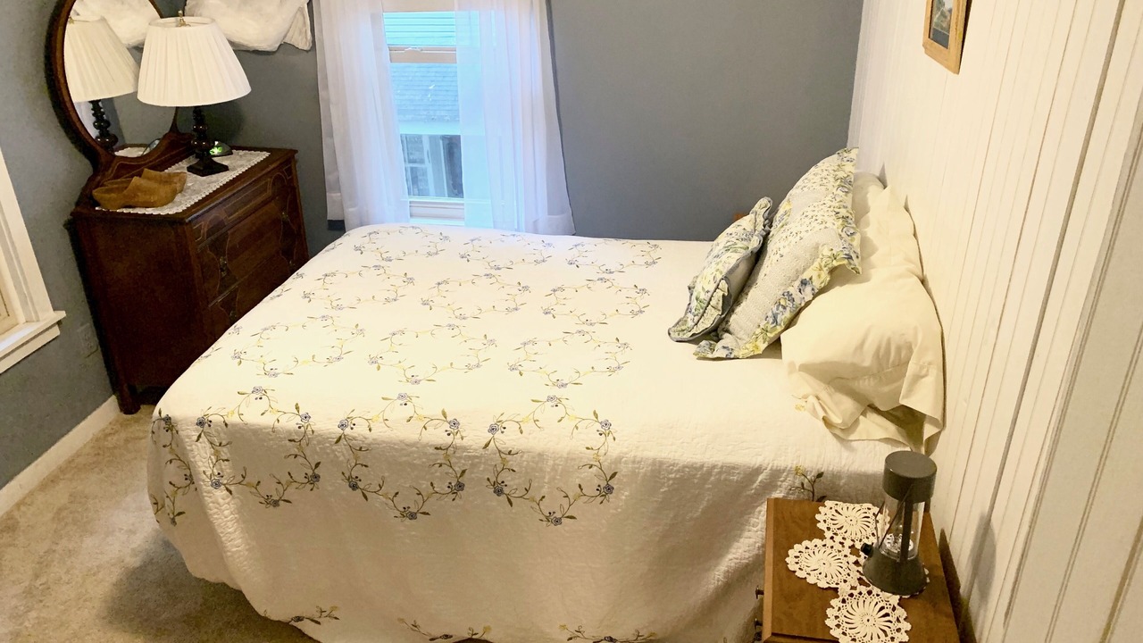 Photo of Bedroom in Mount Gretna Heights