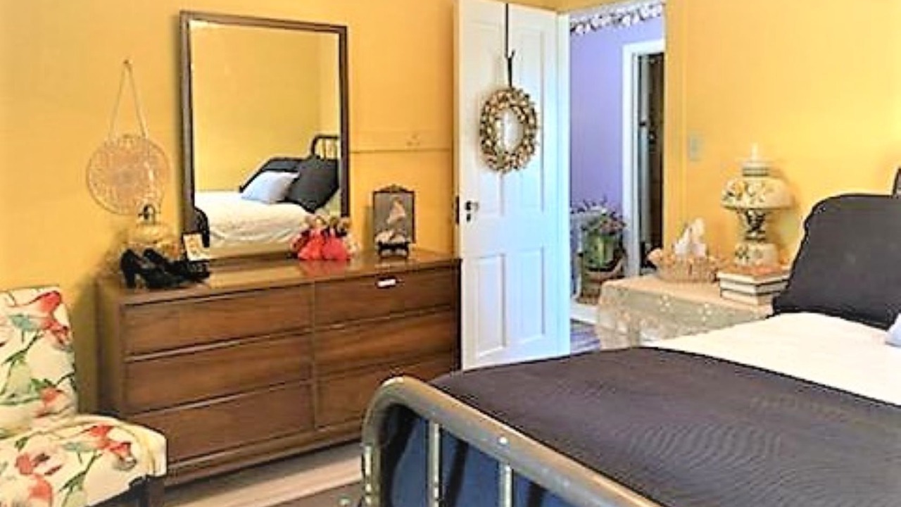 Photo of Bedroom in Fayette County