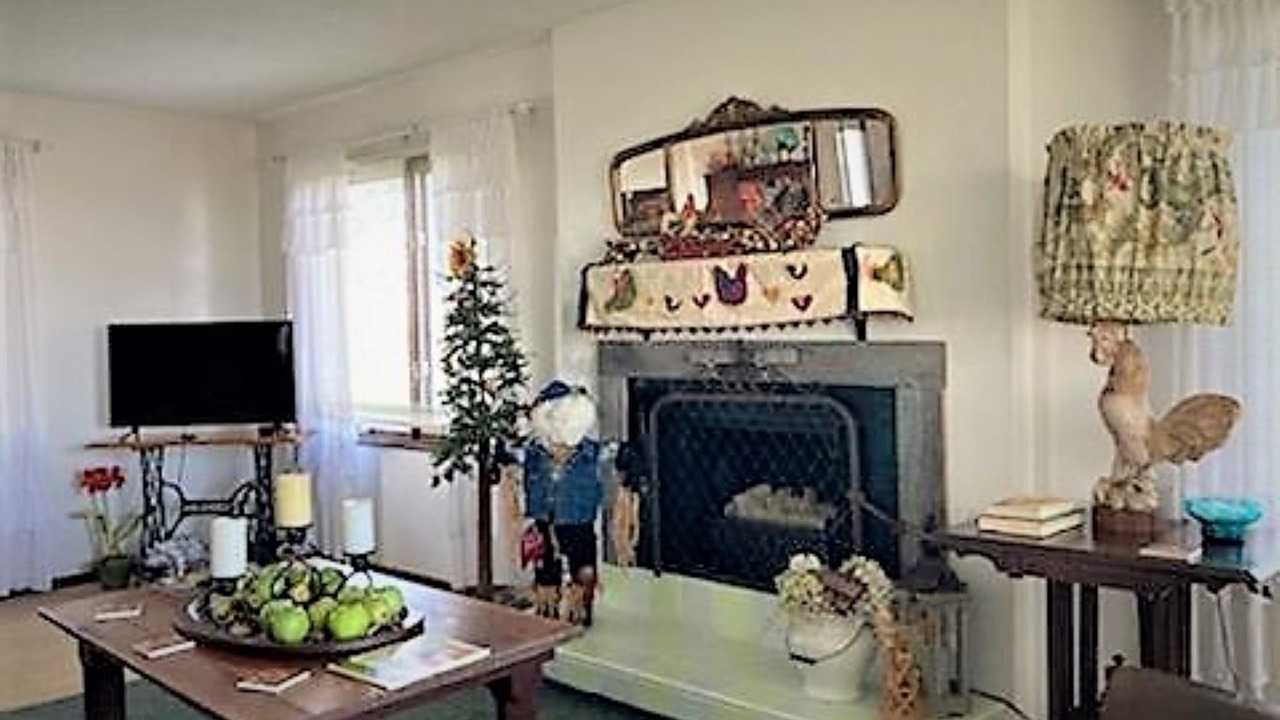 Photo of Livingroom in Fayette County