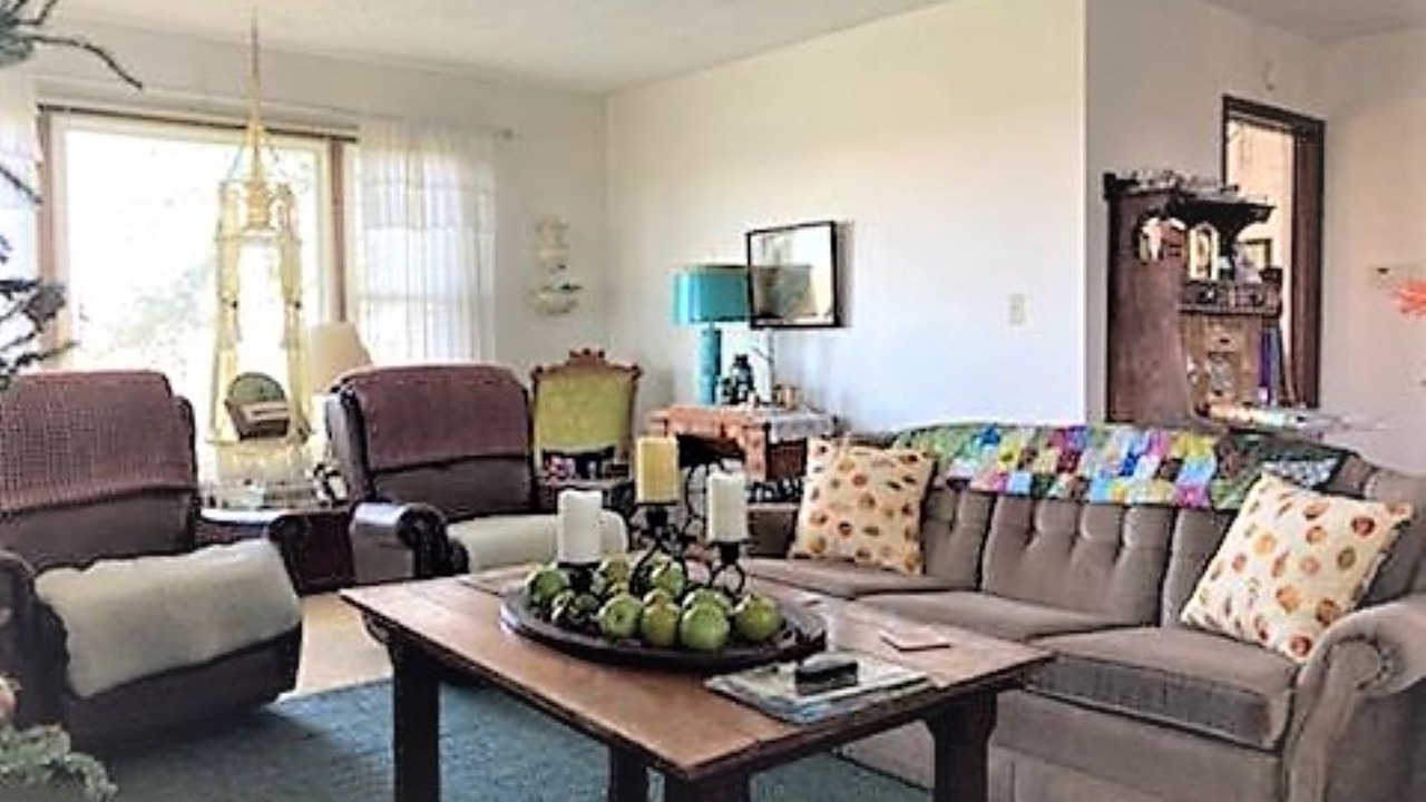 Photo of Livingroom in Fayette County
