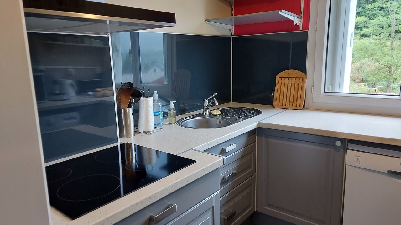 Photo of Kitchen in Sarrancolin