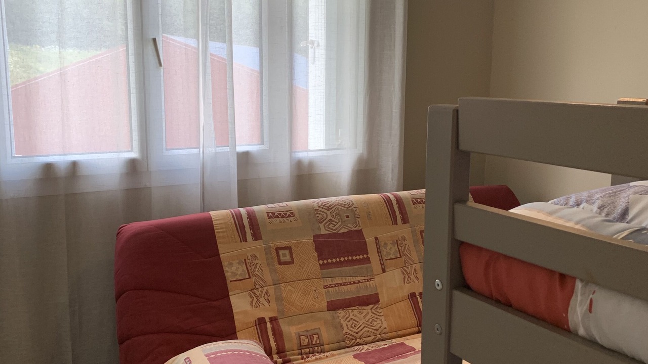 Photo of Bedroom in Sarrancolin
