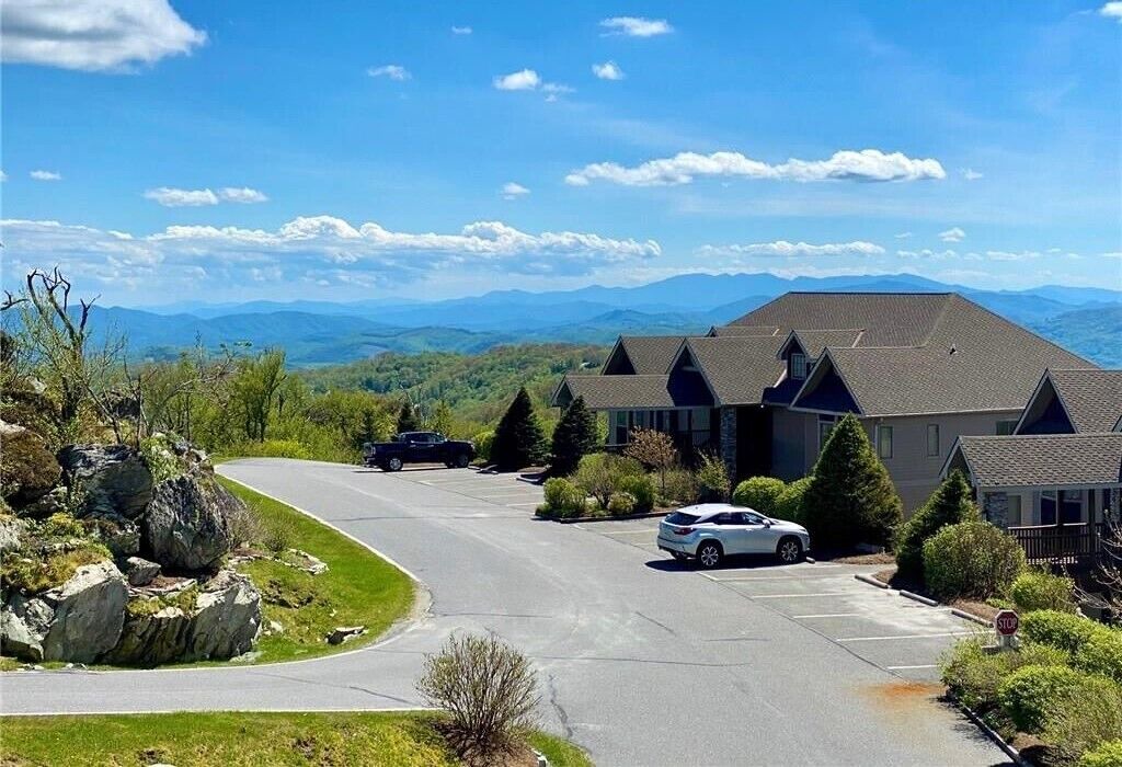 Photo of Others in Sugar Mountain