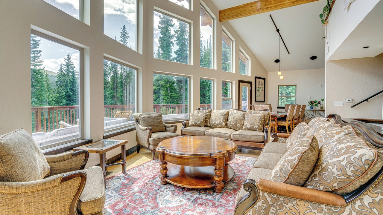Photo of Livingroom in Quandary Village