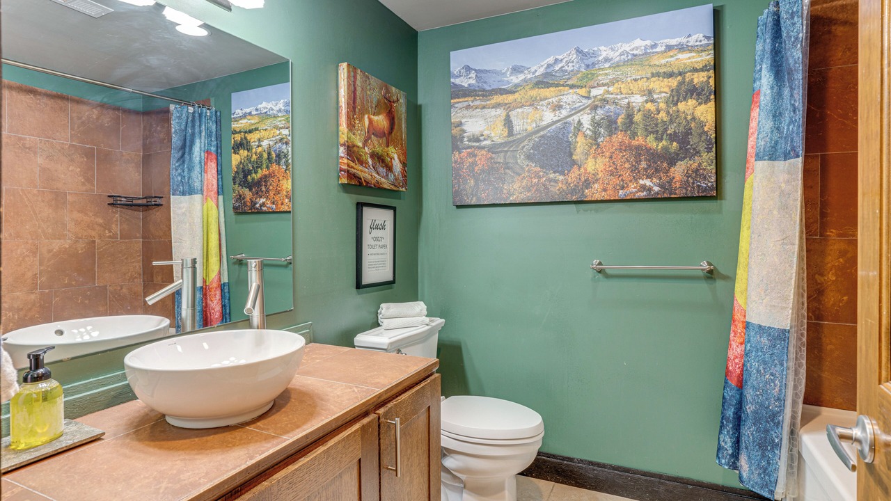 Photo of Bathroom in Quandary Village