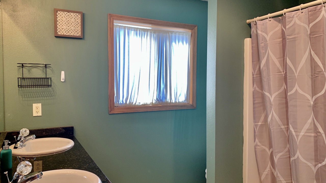 Photo of Bathroom in Urbandale