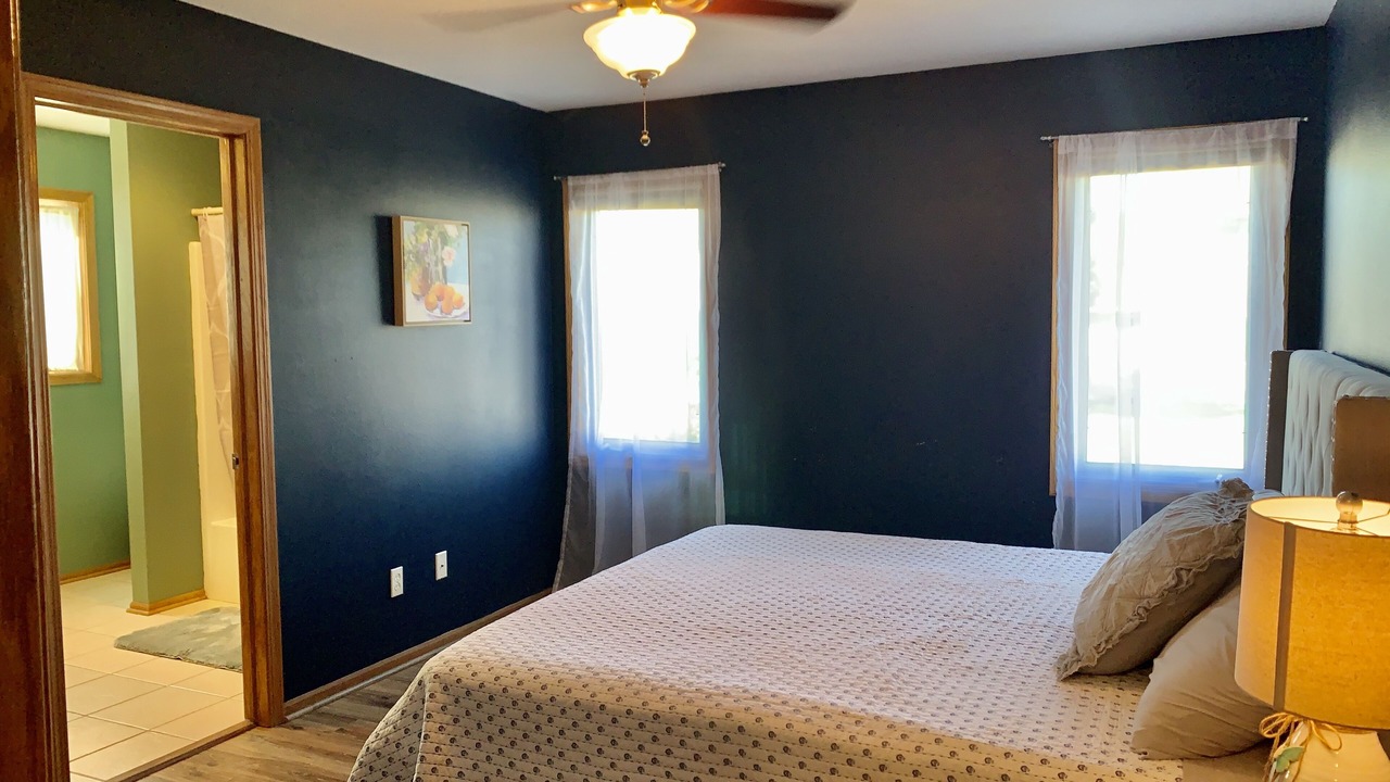 Photo of Bedroom in Urbandale