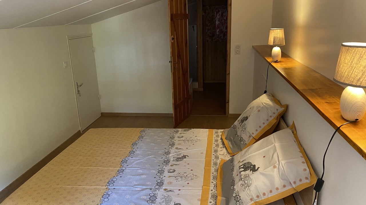 Photo of Bedroom in Puycelci