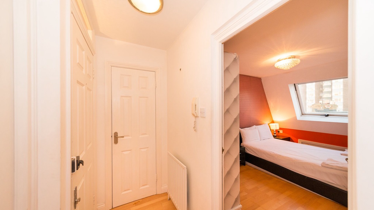 Photo of Others in Kensal Green