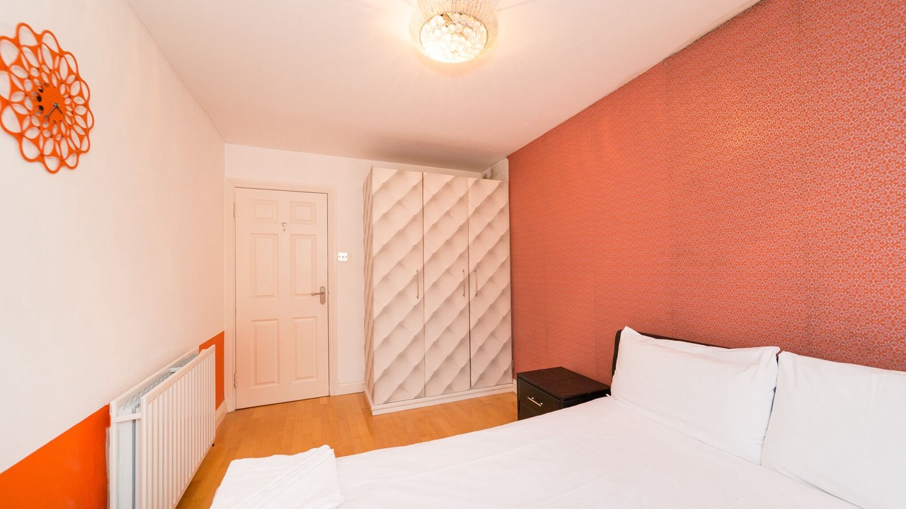 Photo of Others in Kensal Green