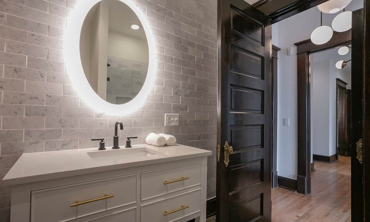 Photo of Bathroom in Hillsboro West End