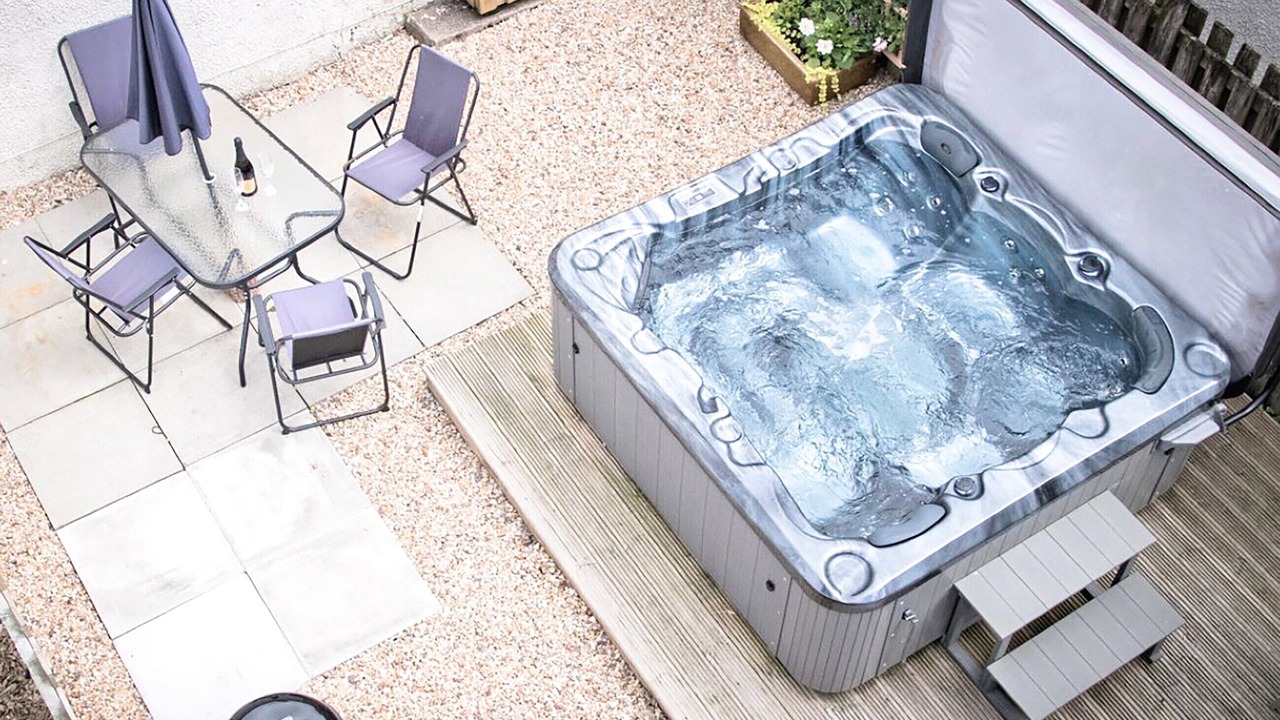 Photo of Others in Mauchline