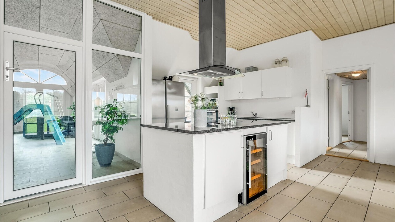 Photo of Others in Øby