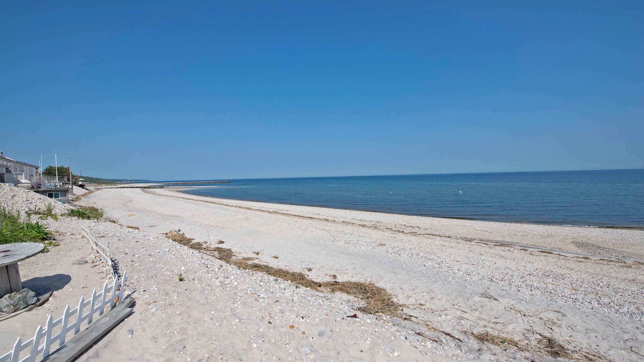 Photo of Others in Baiting Hollow