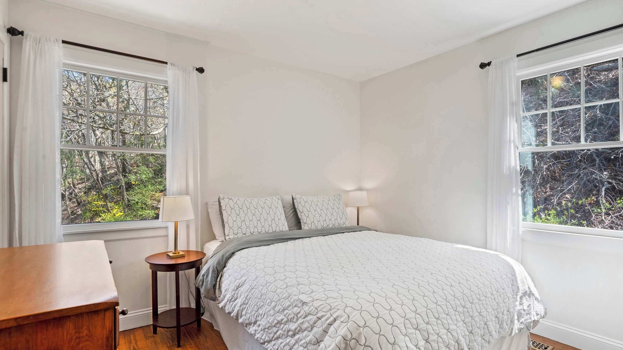 Photo of Others in Baiting Hollow