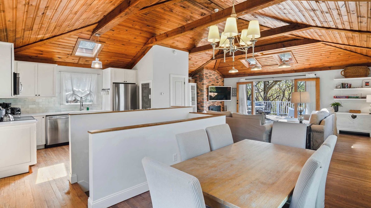 Photo of Others in Baiting Hollow