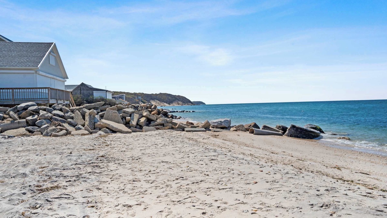 Photo of Others in Baiting Hollow