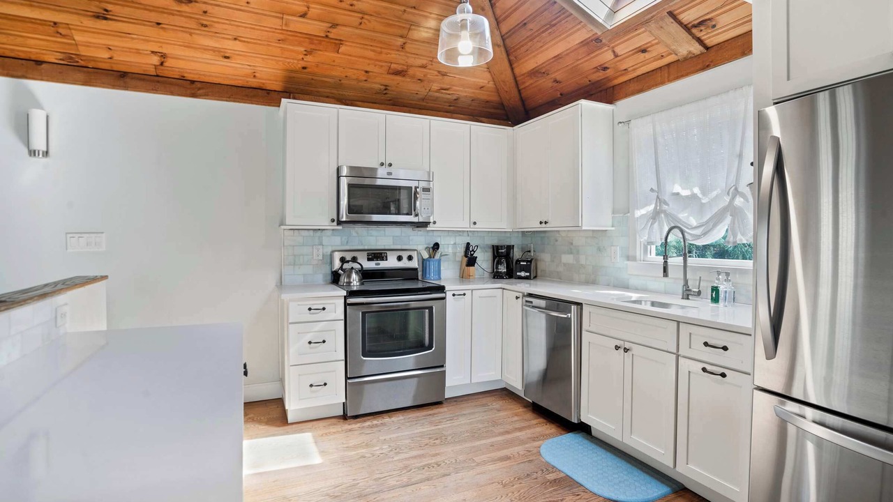 Photo of Others in Baiting Hollow