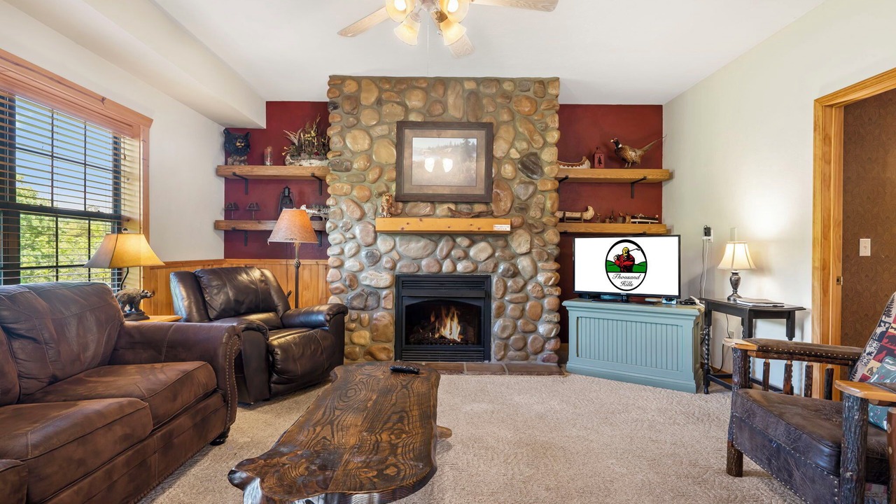 Photo of Livingroom in Branson Theater District