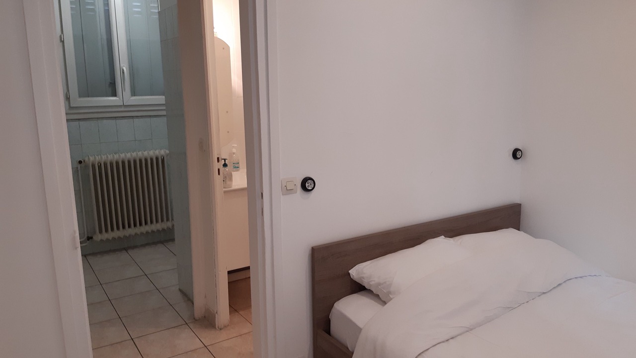 Photo of Bedroom in Clamart