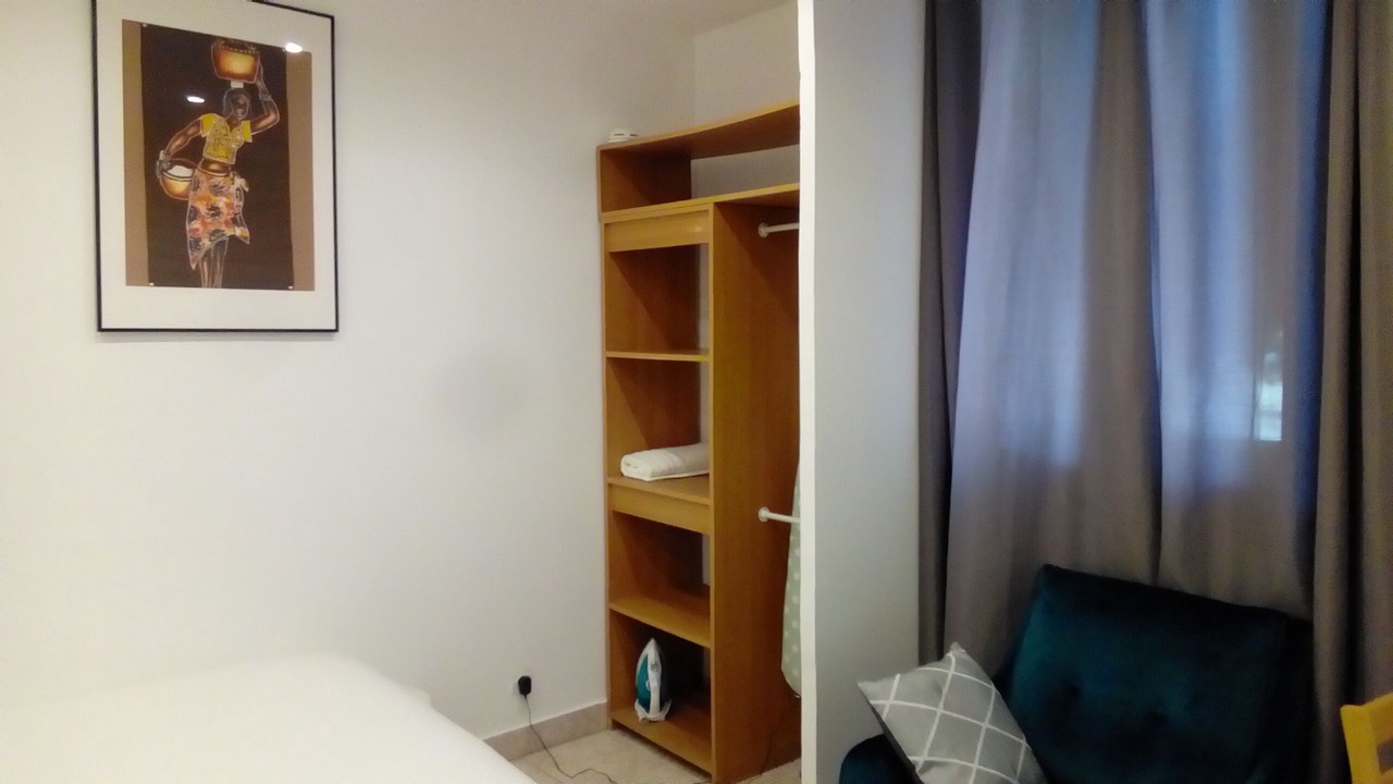 Photo of Bedroom in Clamart