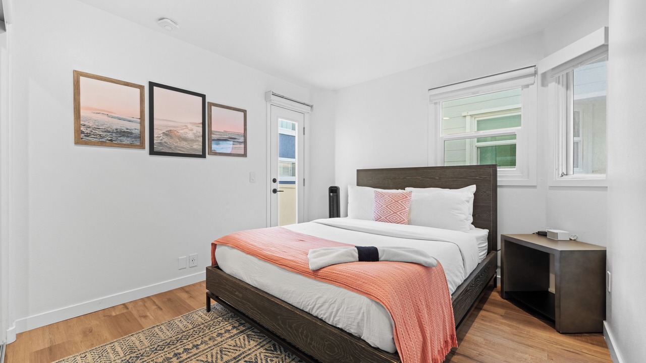 Photo of Bedroom in South Mission Beach