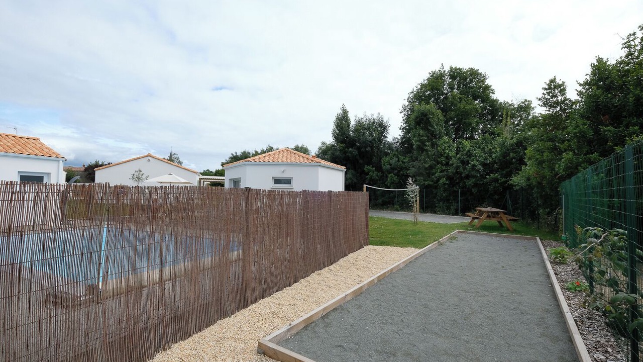 Photo of Outdoor in Vaire