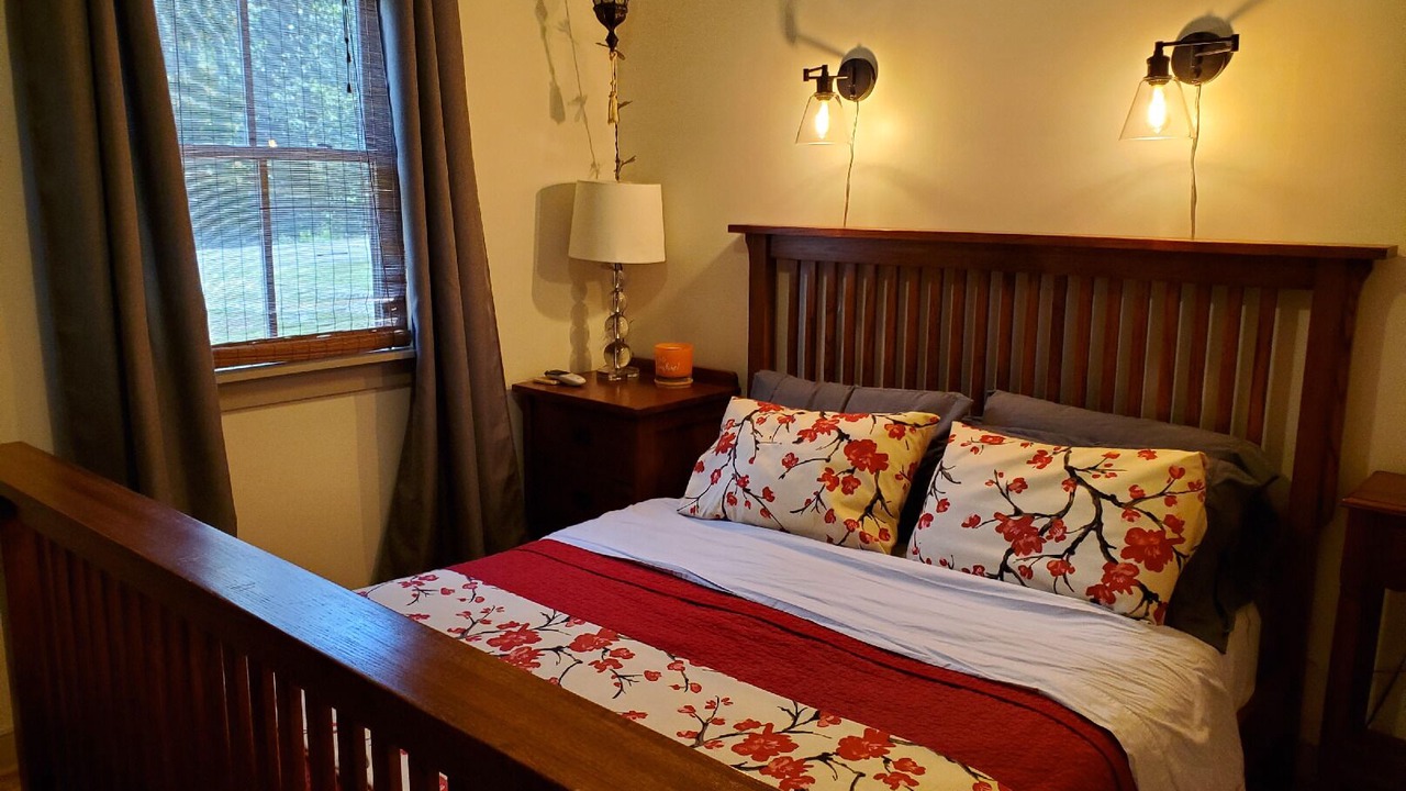 Photo of Bedroom in Scottsville