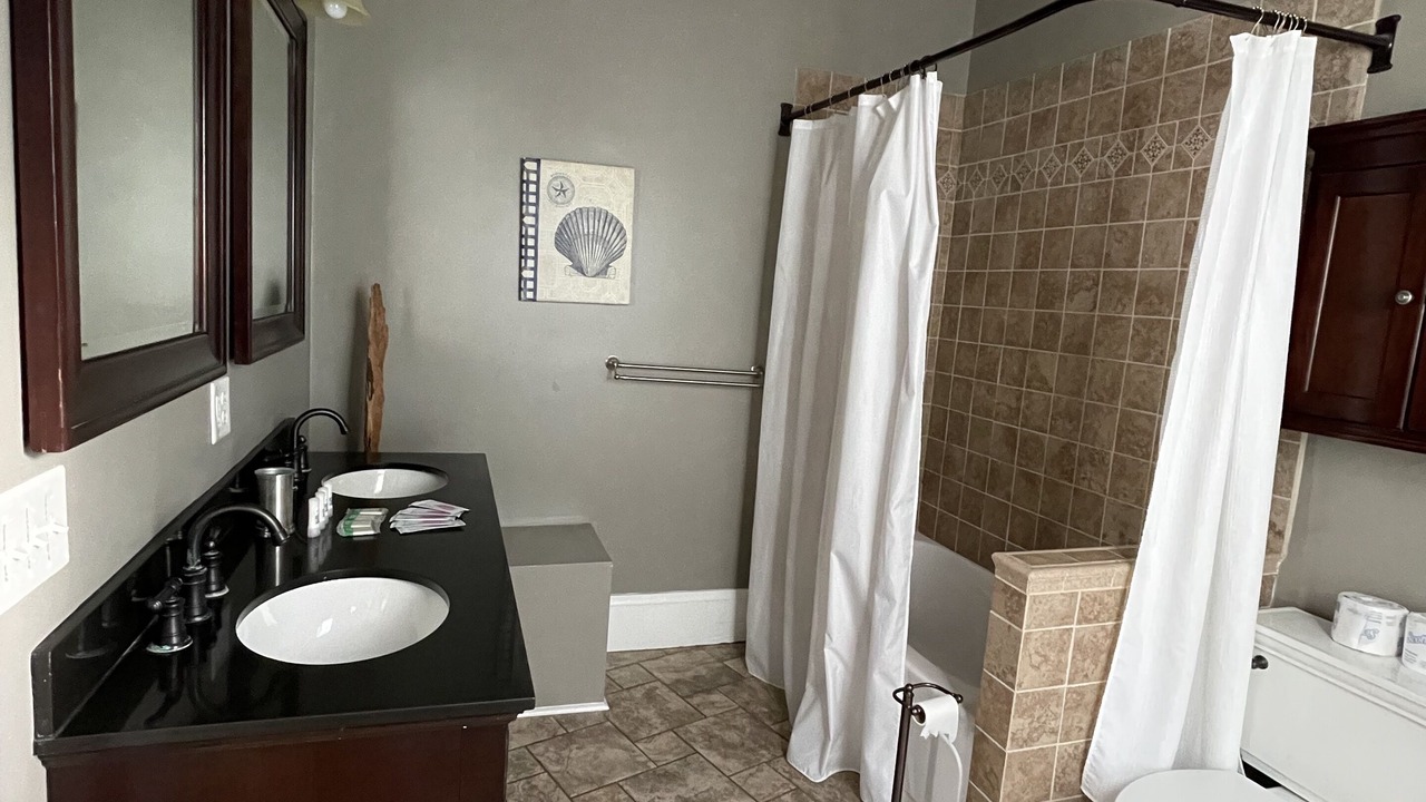 Photo of Bathroom in Downtown Wilmington