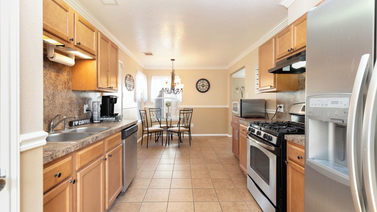 Photo of Kitchen in FM 1960