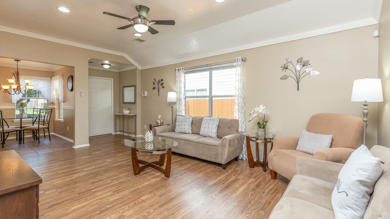 Photo of Livingroom in FM 1960