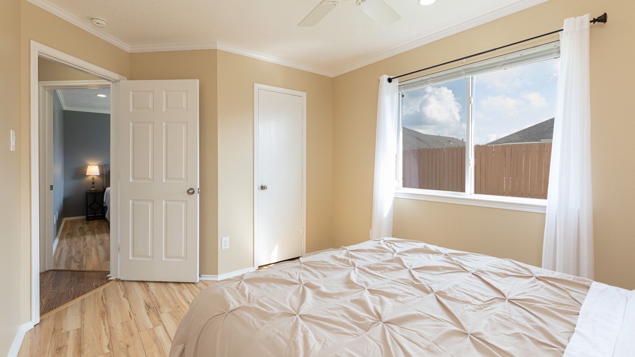 Photo of Bedroom in FM 1960